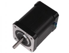 直流無刷電機(jī)工作時(shí),外殼帶電是什么情況?